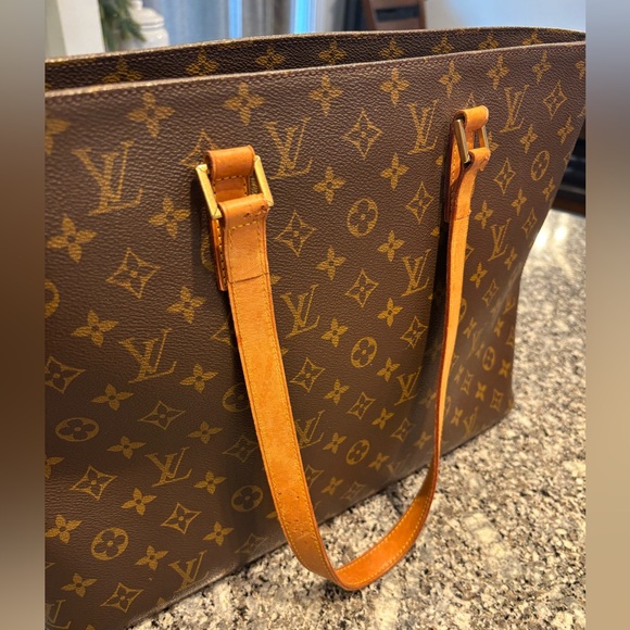 Louis Vuitton Monogram Canvas Luco Tote Bag (AUTHENTIC) - Picture 2 of 12